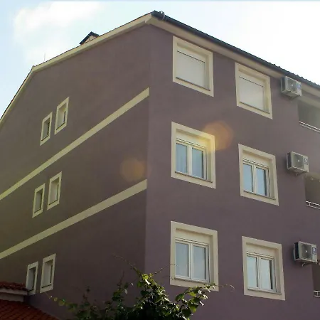 Jukan.2 Apartament Pula